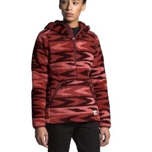 The North Face Campshire Pullover Quarter Zip Fleece Sweatshirt